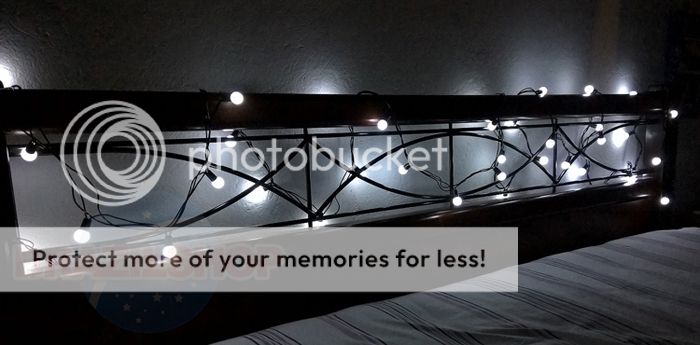 Mini Bolas Em Led Branco 40 Leds em Cordão de 4,70 metros de comprimento