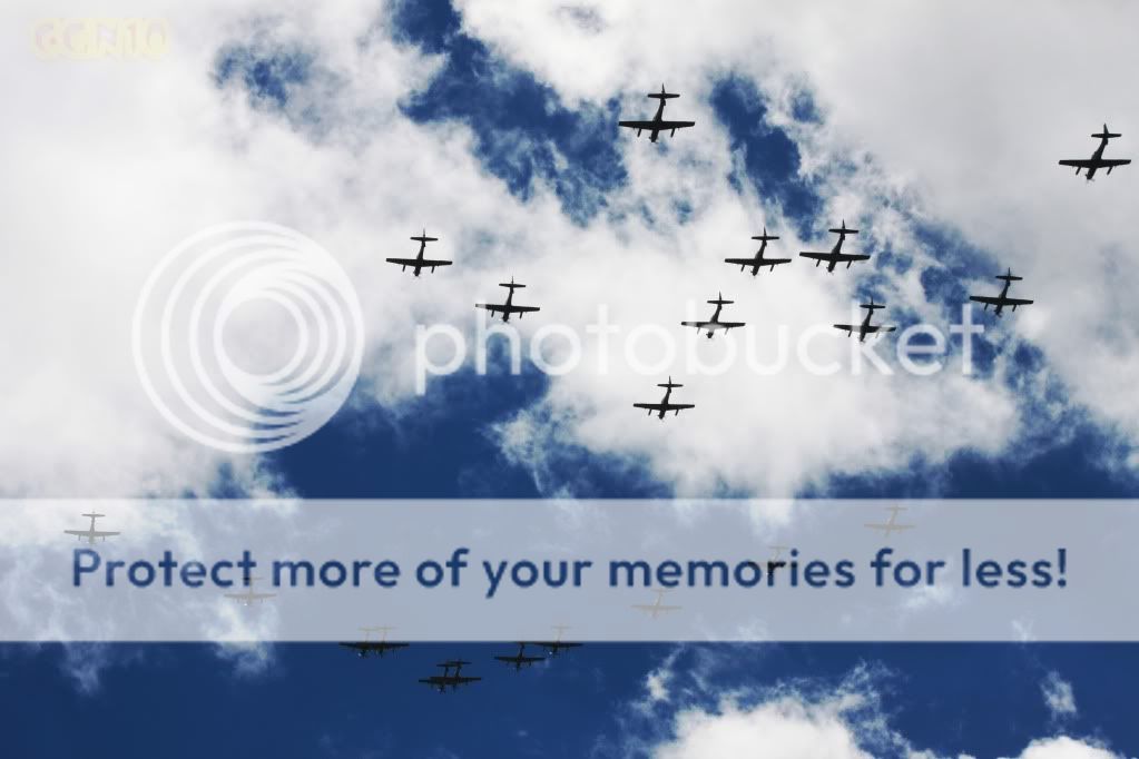 IMAGE: http://i919.photobucket.com/albums/ad35/surgeonhawkeye/20%20de%20Julio/20jul220.jpg