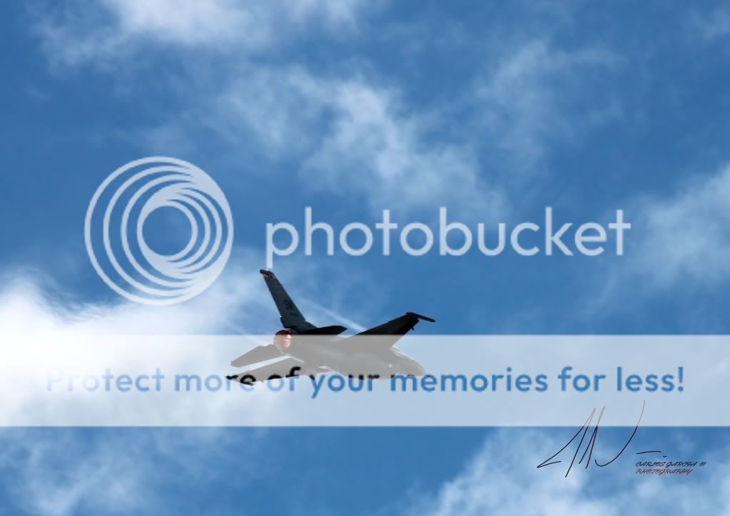 IMAGE: http://i919.photobucket.com/albums/ad35/surgeonhawkeye/F%20Air%202011/Fair20111911f164.jpg