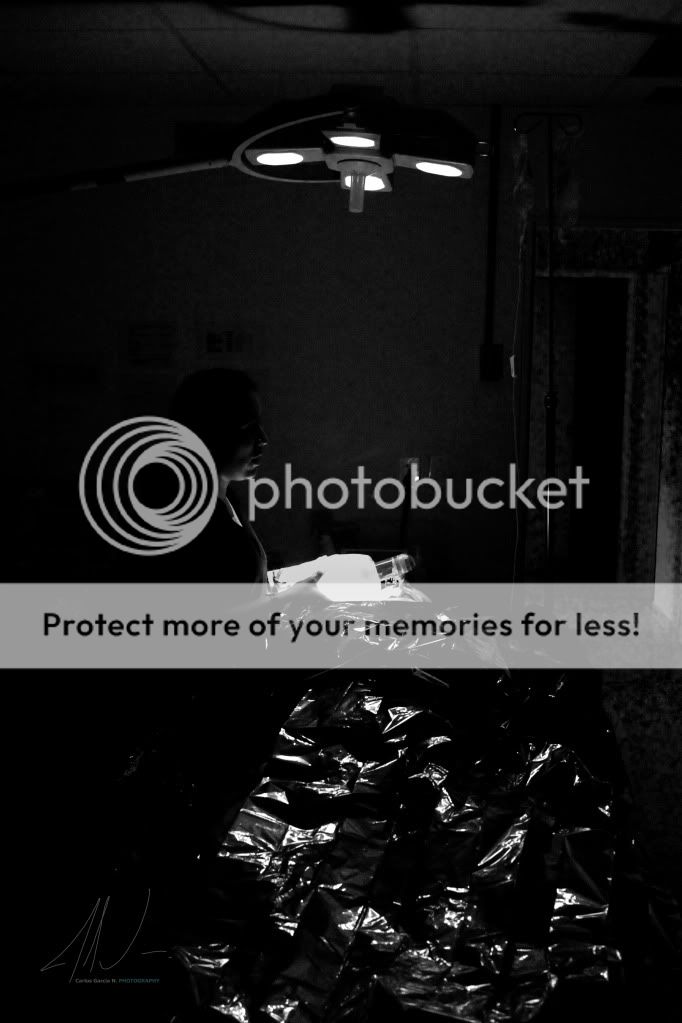 IMAGE: http://i919.photobucket.com/albums/ad35/surgeonhawkeye/Journalism/docsatwar5.jpg