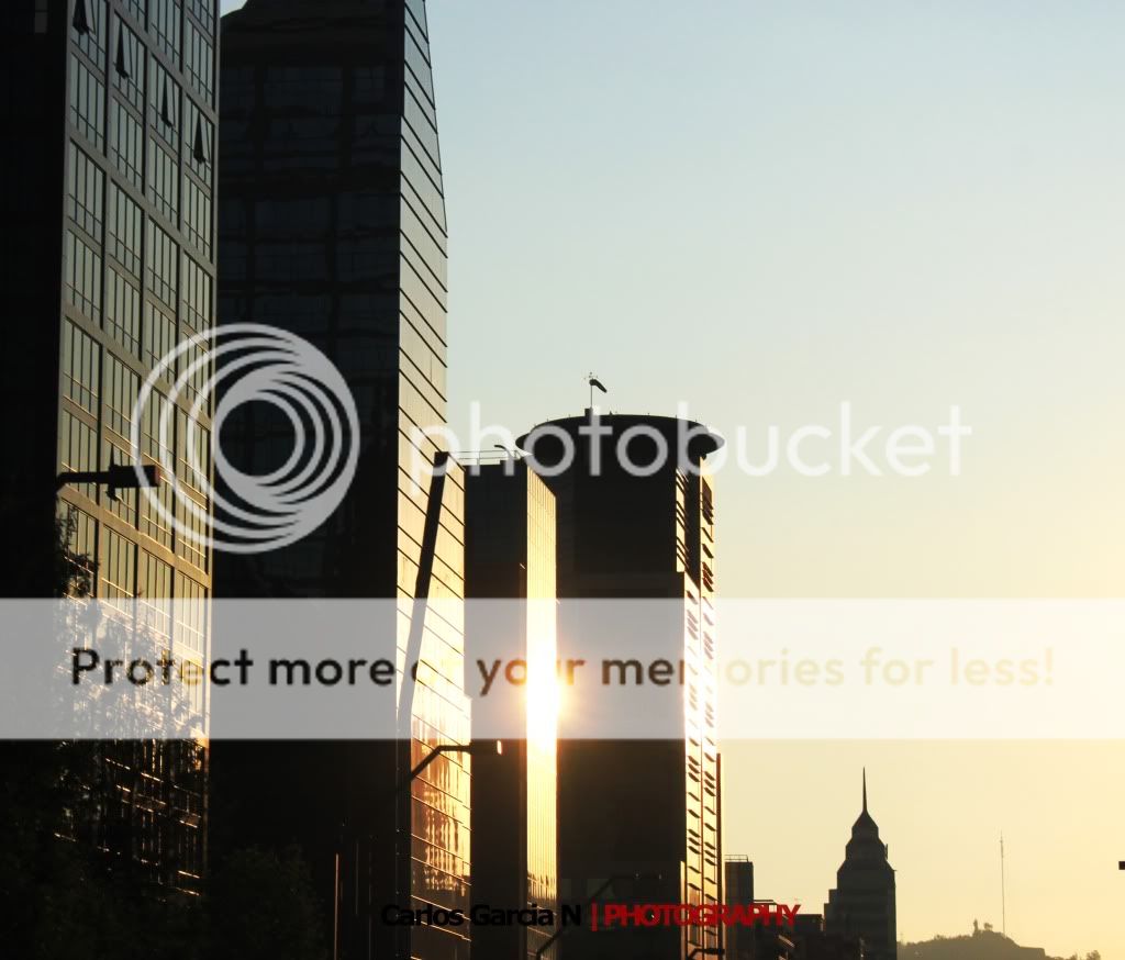 IMAGE: http://i919.photobucket.com/albums/ad35/surgeonhawkeye/Landscapes/Santiago2.jpg