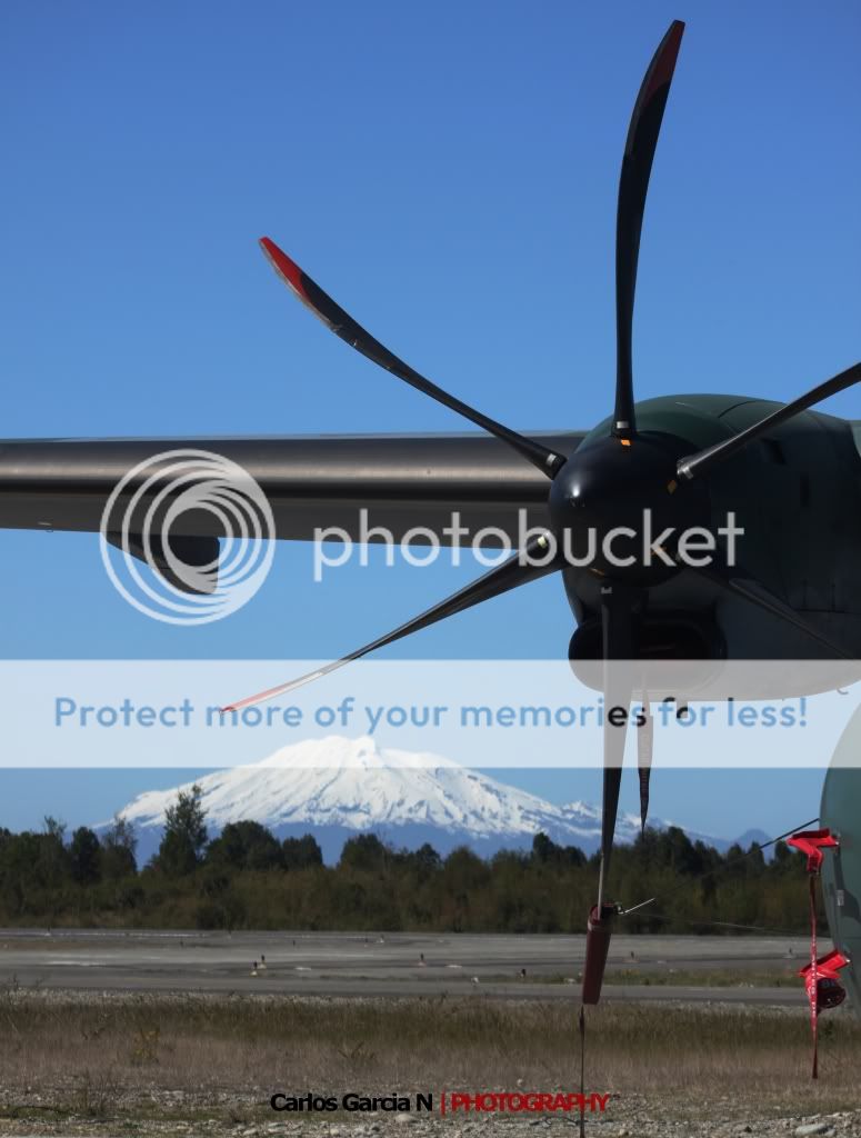 IMAGE: http://i919.photobucket.com/albums/ad35/surgeonhawkeye/Planes/CooperacionI1008.jpg