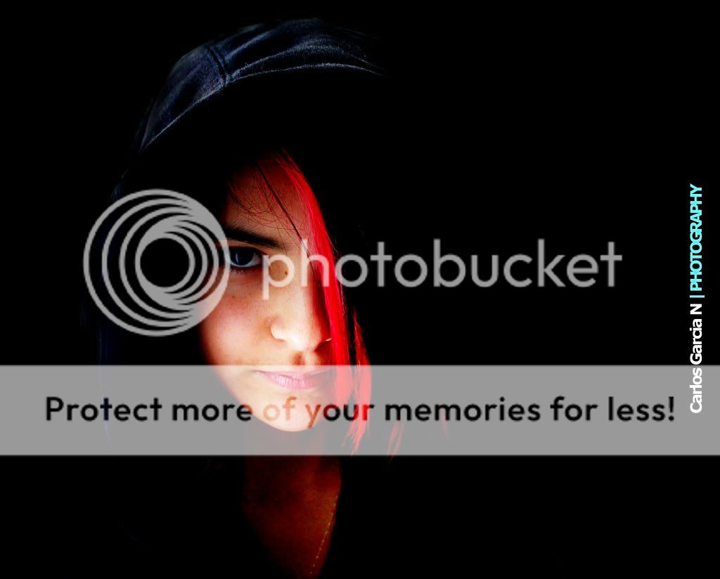 IMAGE: http://i919.photobucket.com/albums/ad35/surgeonhawkeye/Retratos/Caro2.jpg