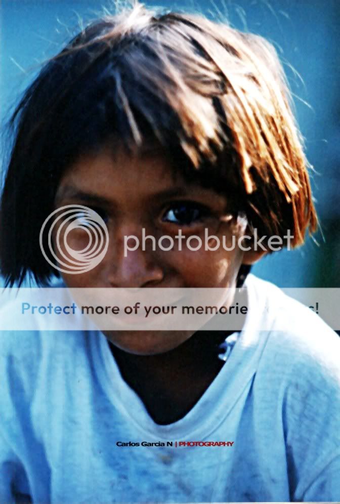 IMAGE: http://i919.photobucket.com/albums/ad35/surgeonhawkeye/Retratos/Nia.jpg