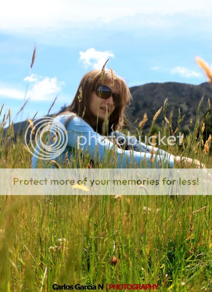 IMAGE: http://i919.photobucket.com/albums/ad35/surgeonhawkeye/Retratos/Nov23.jpg