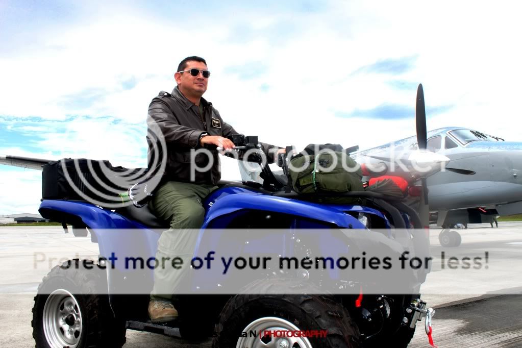 IMAGE: http://i919.photobucket.com/albums/ad35/surgeonhawkeye/Retratos/PepeATV.jpg