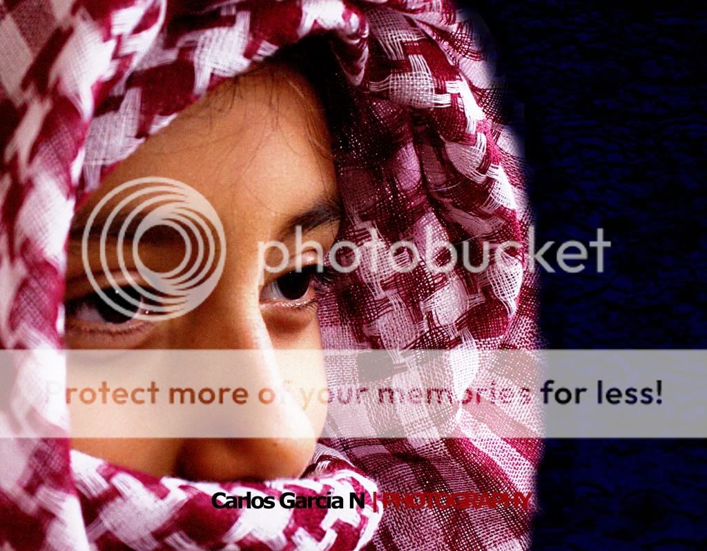 IMAGE: http://i919.photobucket.com/albums/ad35/surgeonhawkeye/Retratos/shemag2.jpg