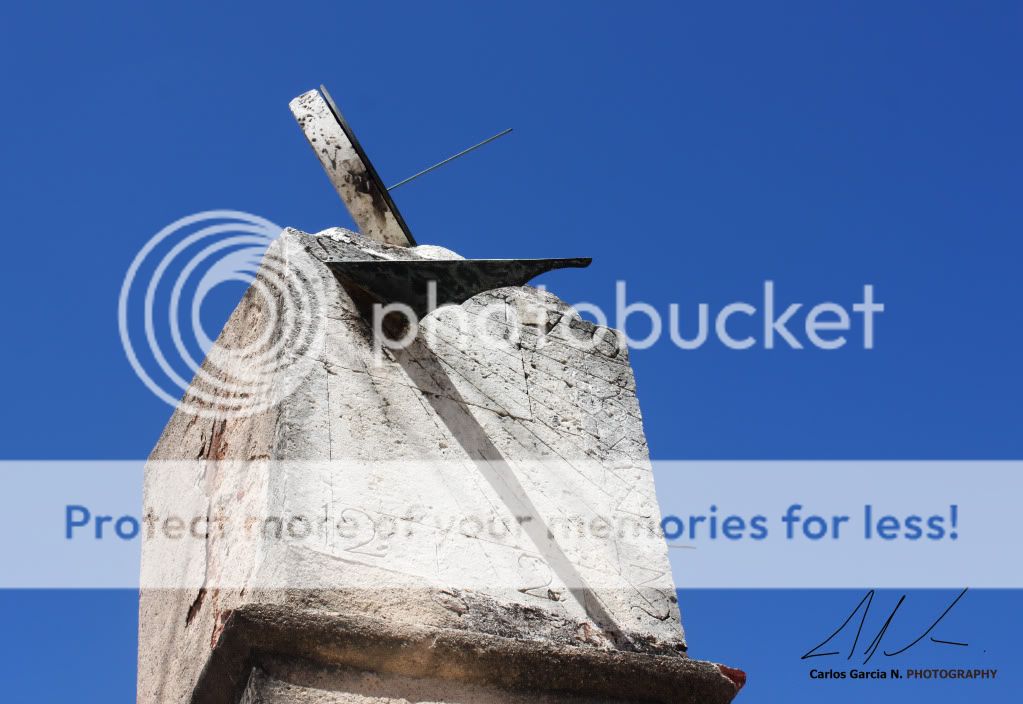 IMAGE: http://i919.photobucket.com/albums/ad35/surgeonhawkeye/Travel/Relojdesol.jpg