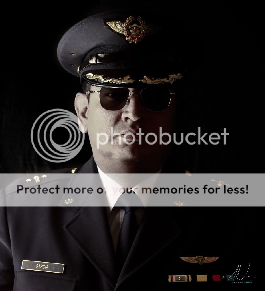 IMAGE: http://i919.photobucket.com/albums/ad35/surgeonhawkeye/Yo/pepeuniform3.jpg