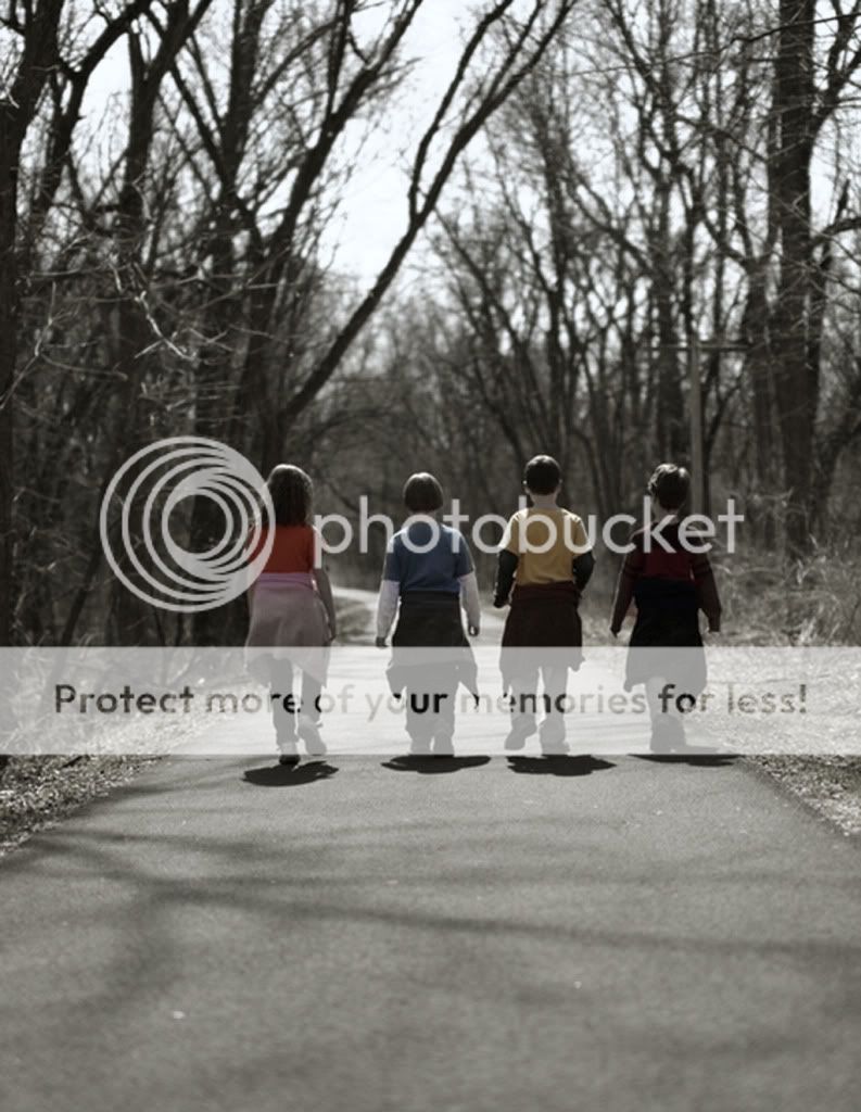 IMAGE: http://i919.photobucket.com/albums/ad35/surgeonhawkeye/contest/354.jpg