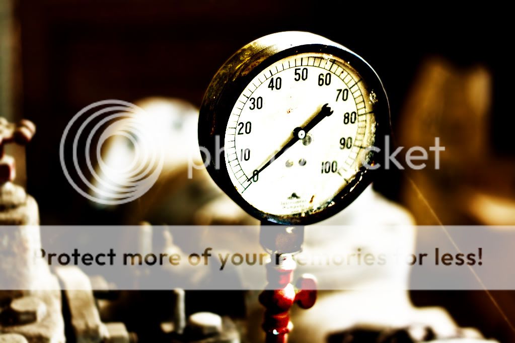 IMAGE: http://i919.photobucket.com/albums/ad35/surgeonhawkeye/contest/7512.jpg